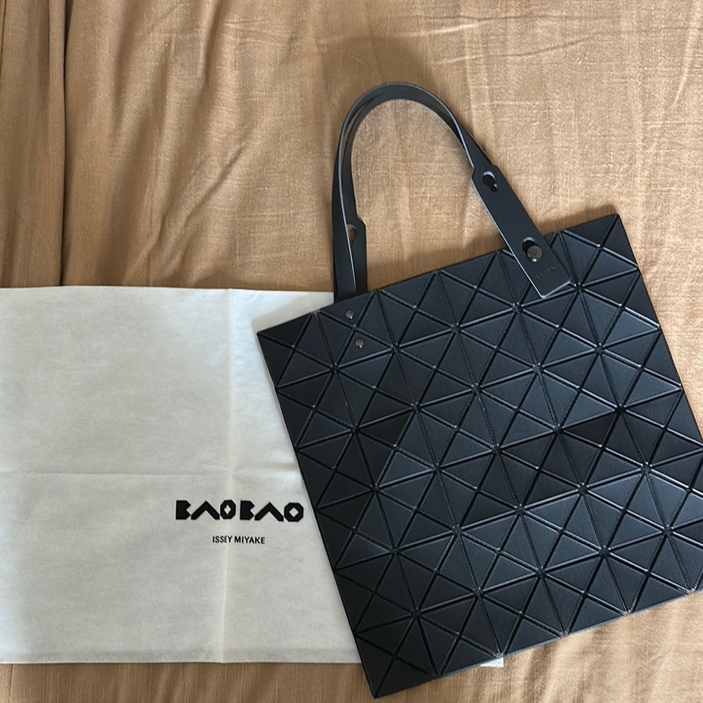 Issey Miyake bao bao tote in matte black